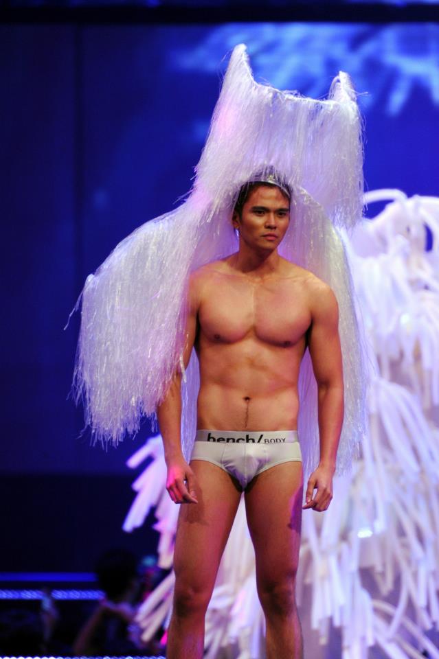 Runway2reality Bench Universe Denim Underwear Show 2012 Part 2 3