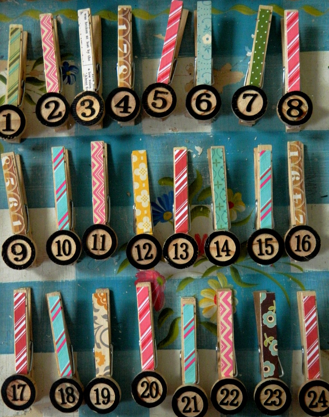 the vintage umbrella Hat and Mitten Advent calendar