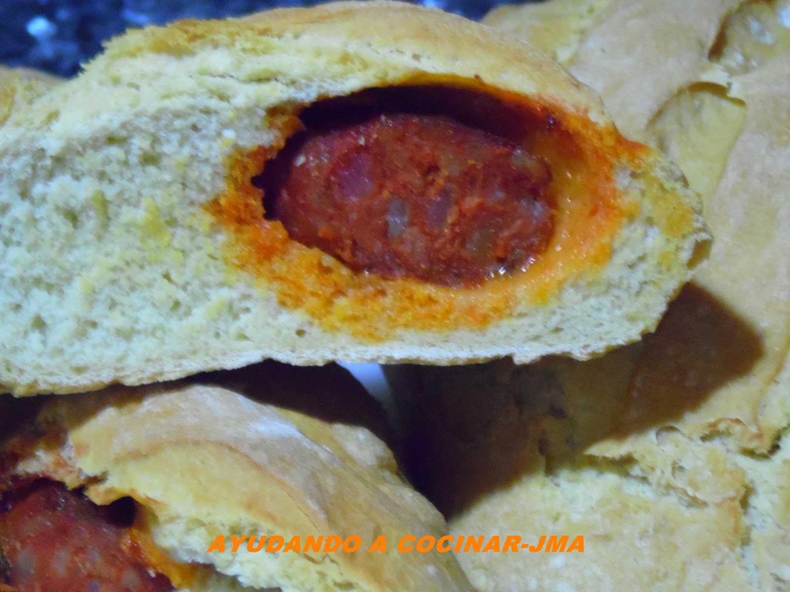 Panecillos Rellenos De Chorizo
