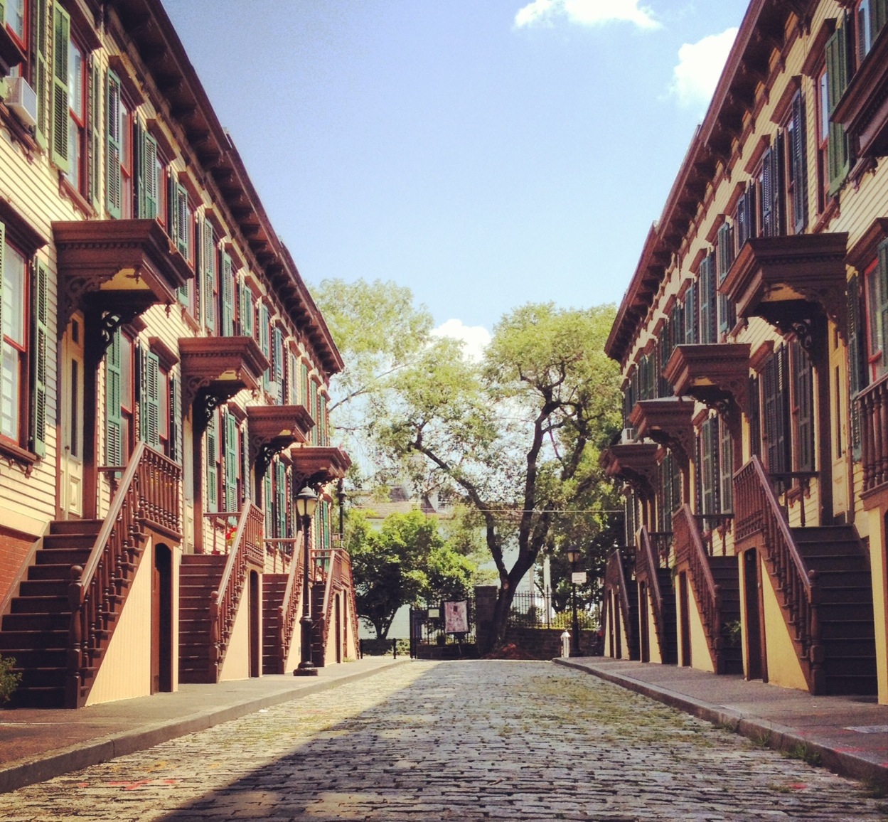 H A R L E M + B E S P O K E ☞ BESPOKE A Harlem State of Mind