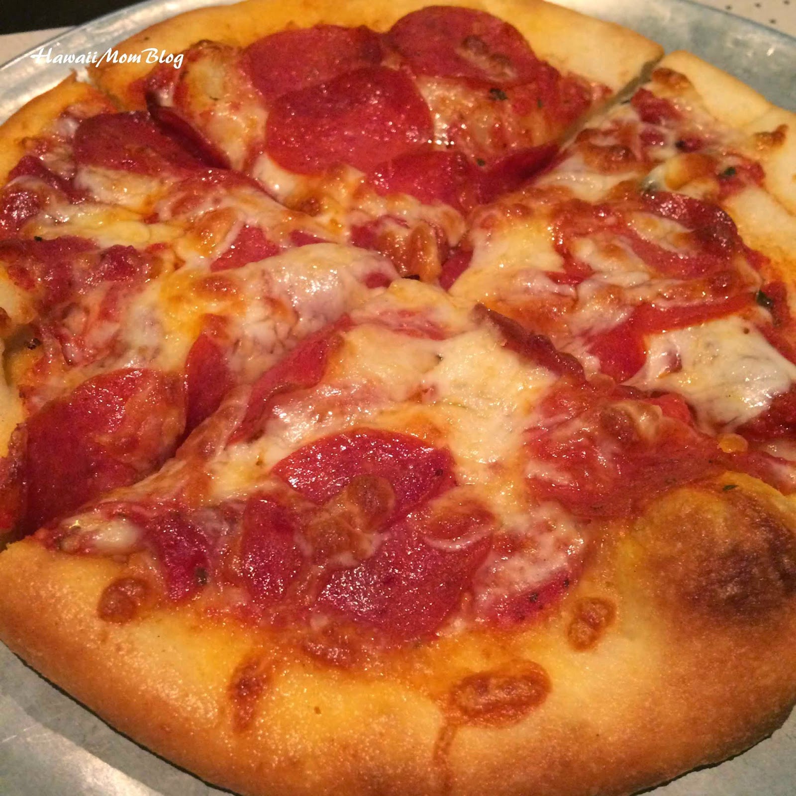 Hawaii Mom Blog Giving Yard House Another Try