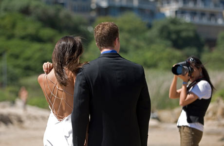 Unique wedding ideas: Wedding Photography Shots for Bride and Groom