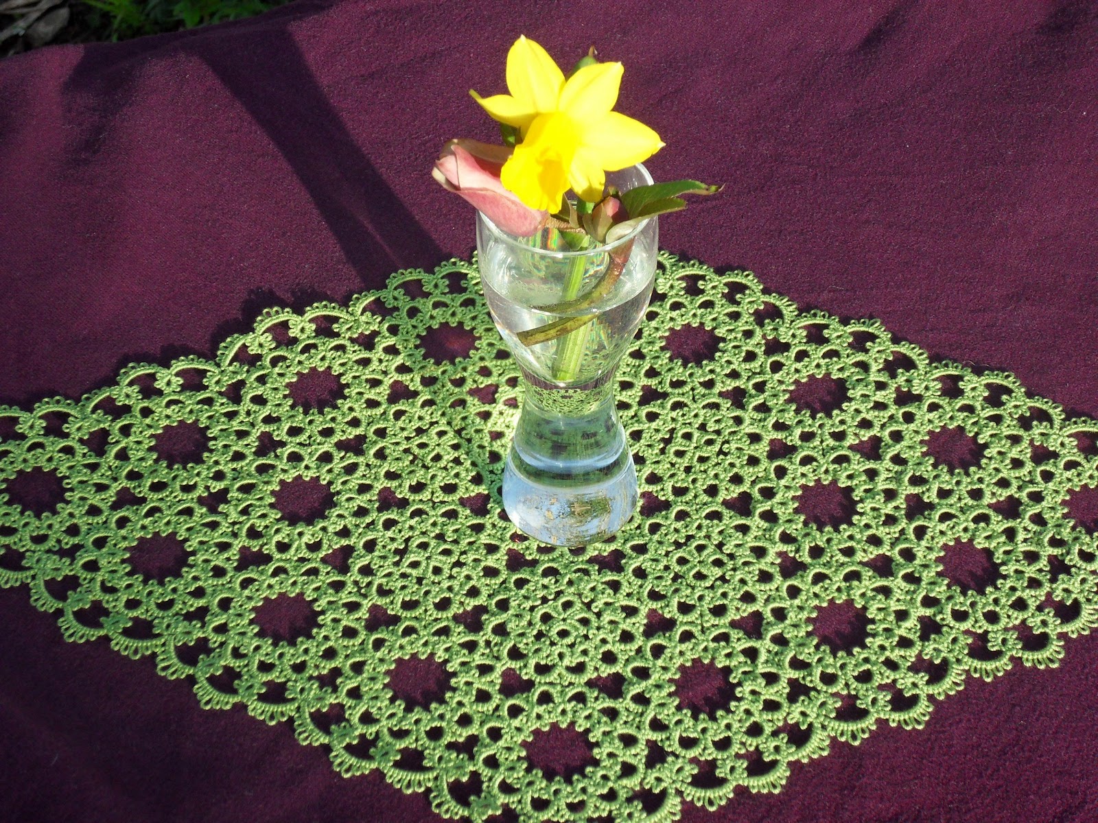 Le Blog de Frivole Green Doily Finished!