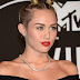 Aksi Vulgar Miley Cyrus Di Kecam