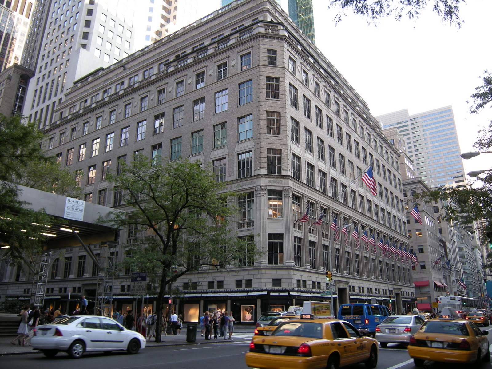 Saks Nyc