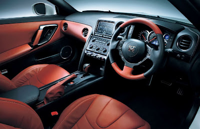2014 Nissan GT-R Interior