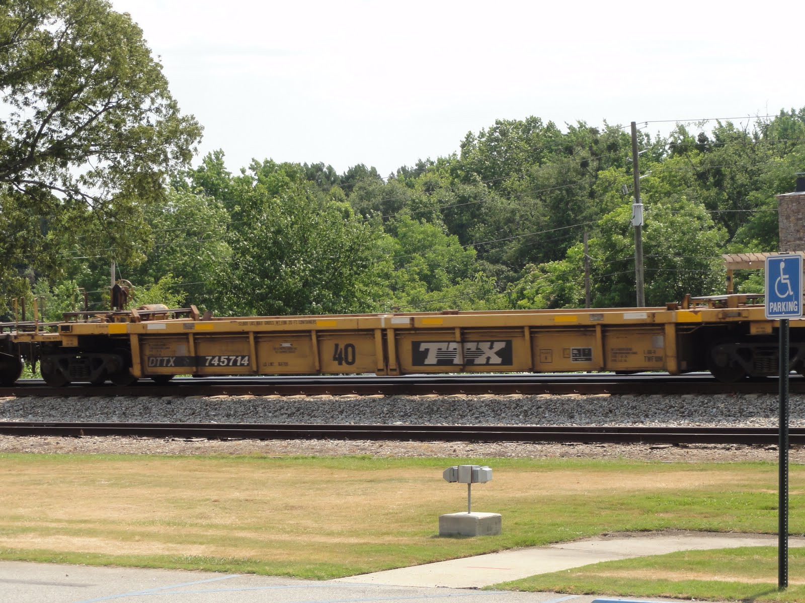 Andrew's Depot Kennesaw, Downtown train watching