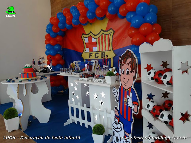Tema Futebol - Decoração provençal simples com o tema do Barcelona Decoração de futebol com o tema do Barcelona para festa infantil
