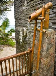 DECORACION DE PATIOS DUCHA EXTERIOR - Patios y Jardines