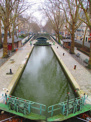 Dressing up in Paris Canal Saint Martin lock