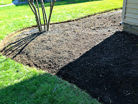 Eclectified Living: How to Edge a Garden Bed