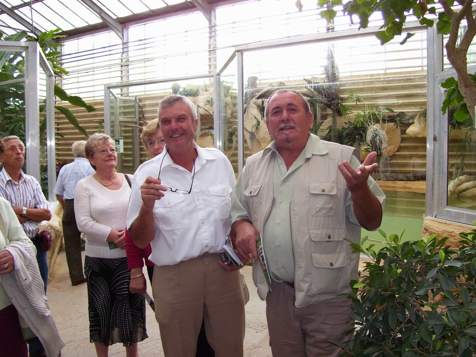 2006 ... Visite de la ferme aux crocodiles, avec notre incroyable guide non voyant !!!