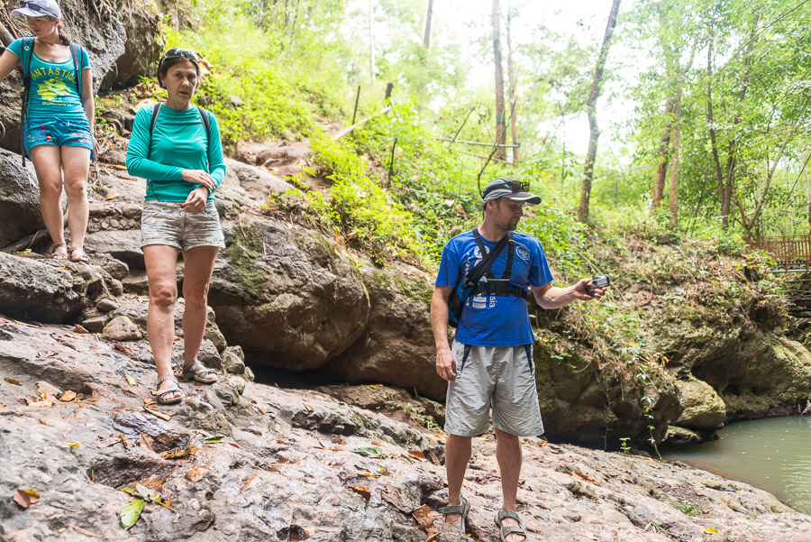 To Pai, The Land Split. Pam Bok Waterfall