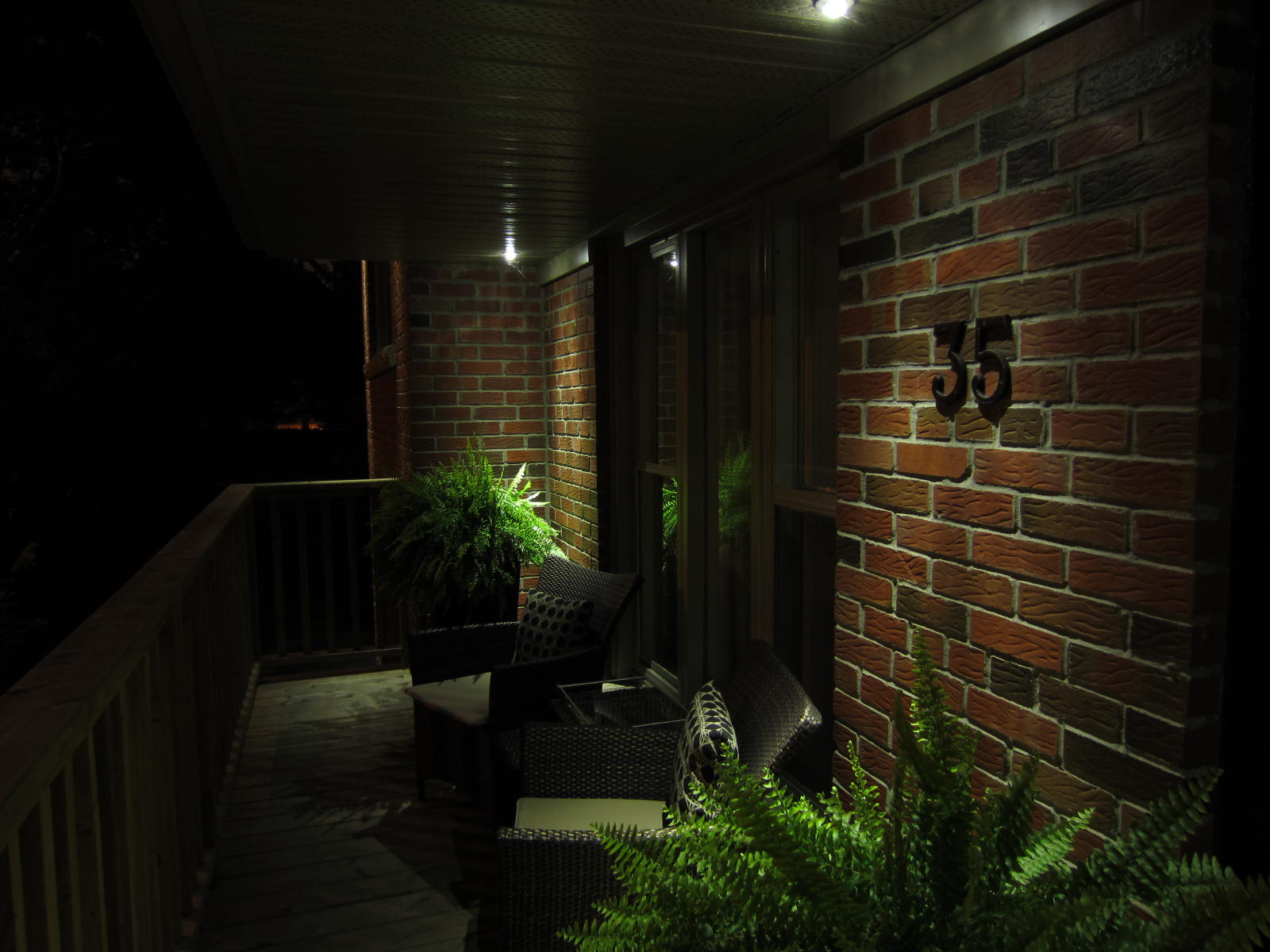 Toronto Eavestroughing LED Recessed Soffit Lighting/Potlights