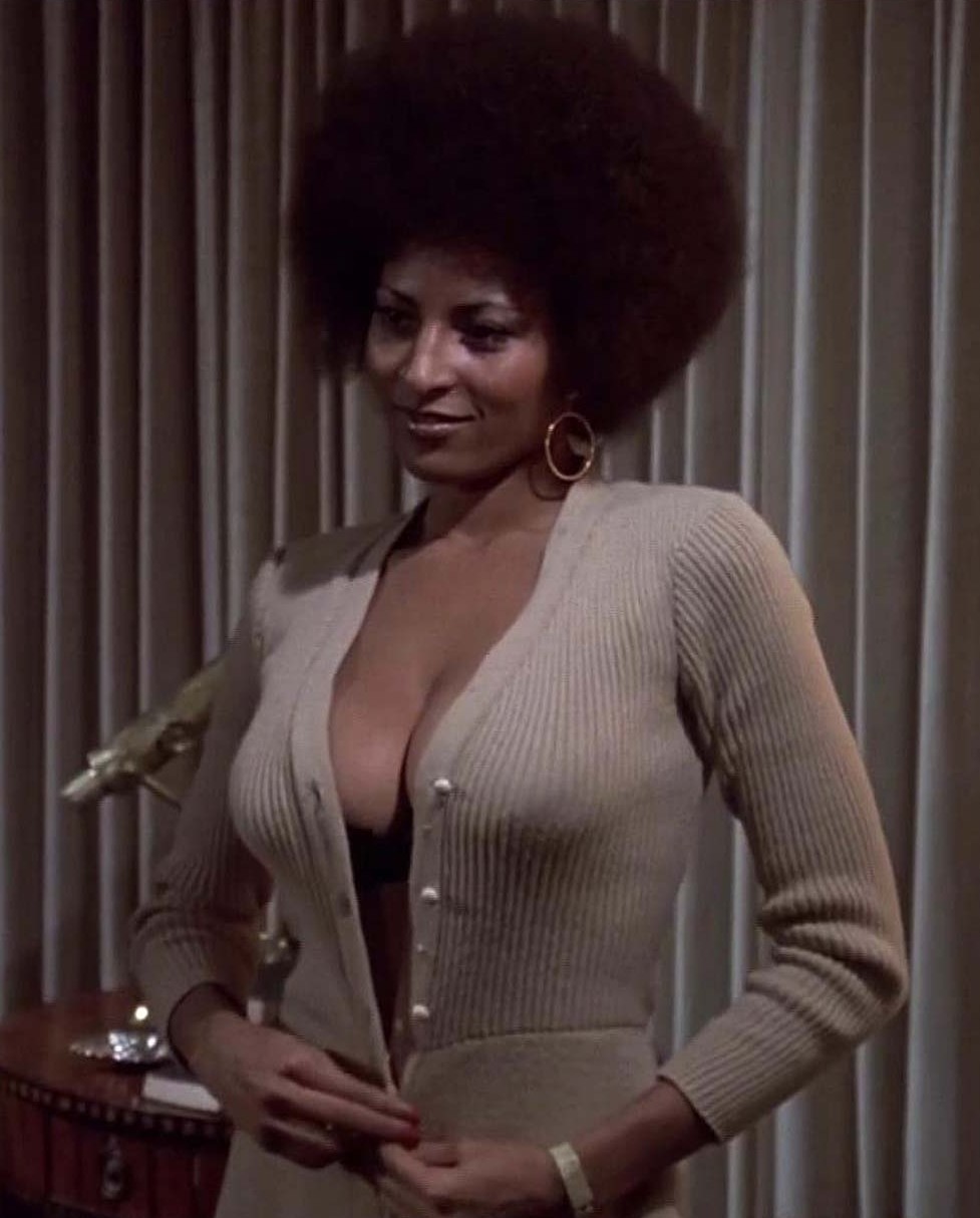 PamGrier_14.jpg