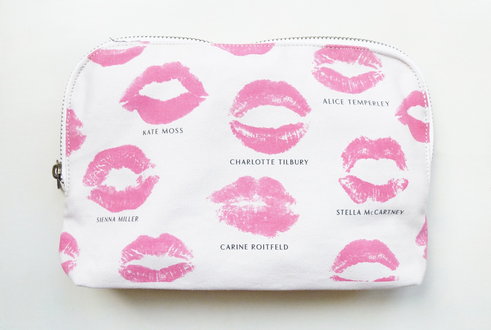 Charlotte Tilbury Kissing Make Up Bag Style Infinity Charlotte Tilbury Kissing Make Up Bag