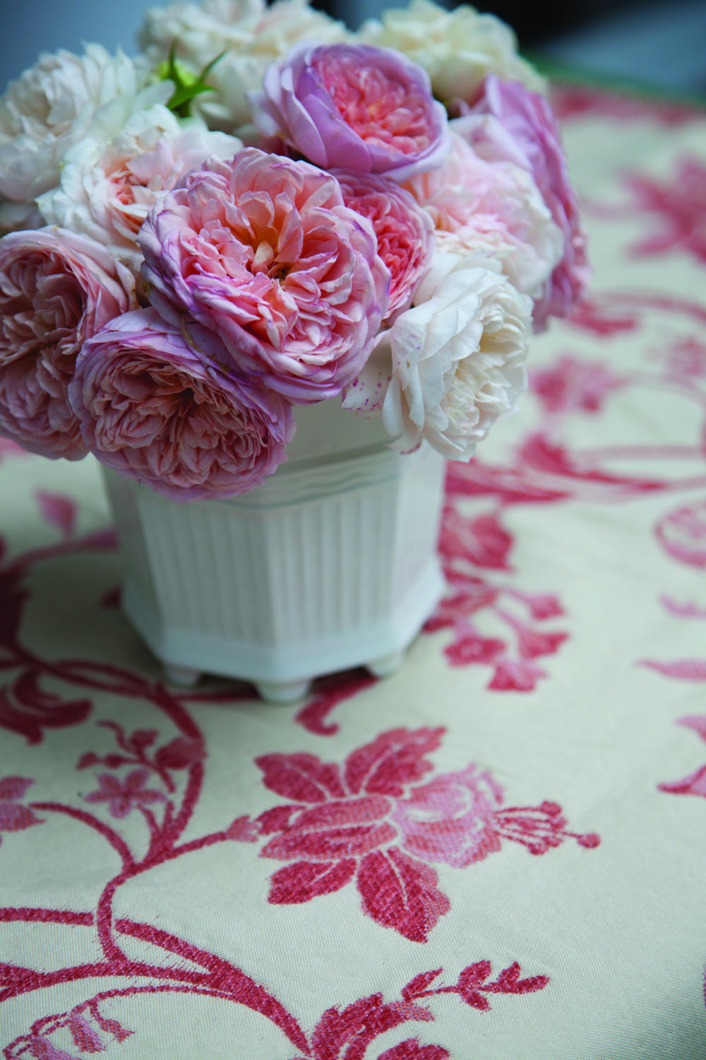 STYLEBEAT IN FULL BLOOM CHARLOTTE MOSS FABRICS