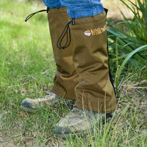 Hiking. Protection Against Snake Bites. Gaiters.