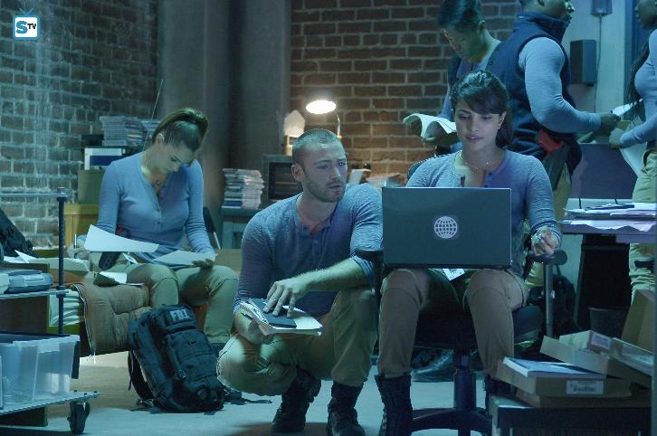 Quantico - America - Review and Terrorist Wall: "Secrets and lies"