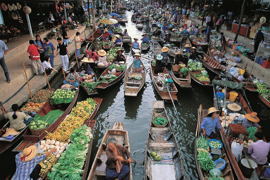 Melawat Pasar Terapung Damnoen Saduak dlm rencana perjalanan Bangkok drp Sahajidah Hai-O Marketing