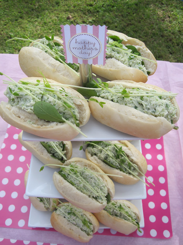 Cassadiva Chicken & SnowPea Sprout Baguettes Recipe