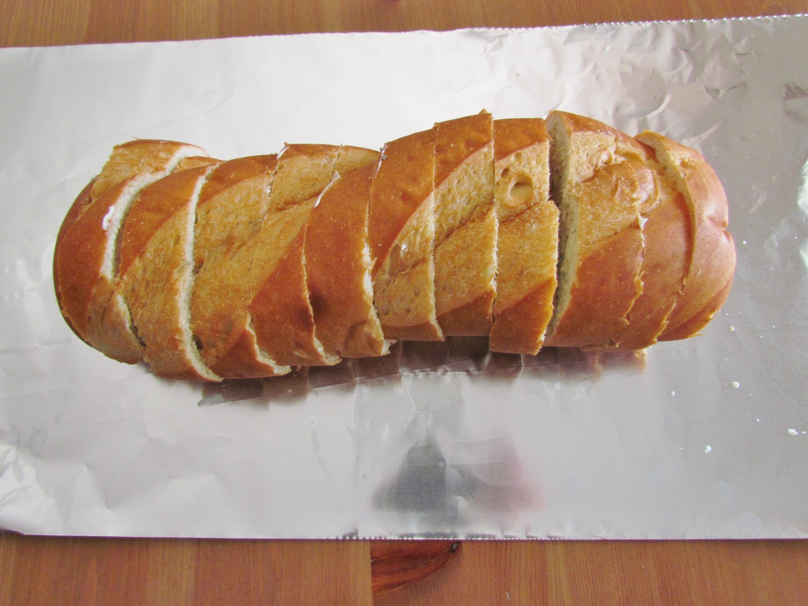 Easy Garlic Bread - The Country Cook