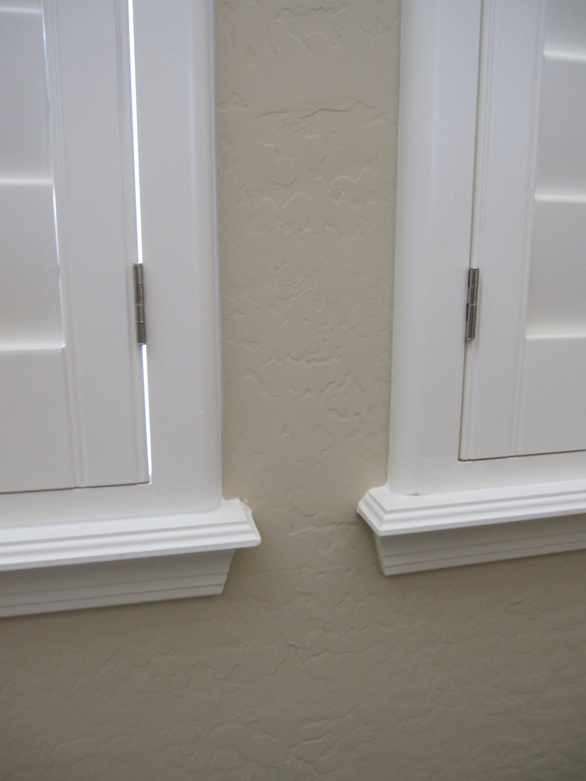 Real Wood Shutterz Classic Texture with BullNose Z Frame