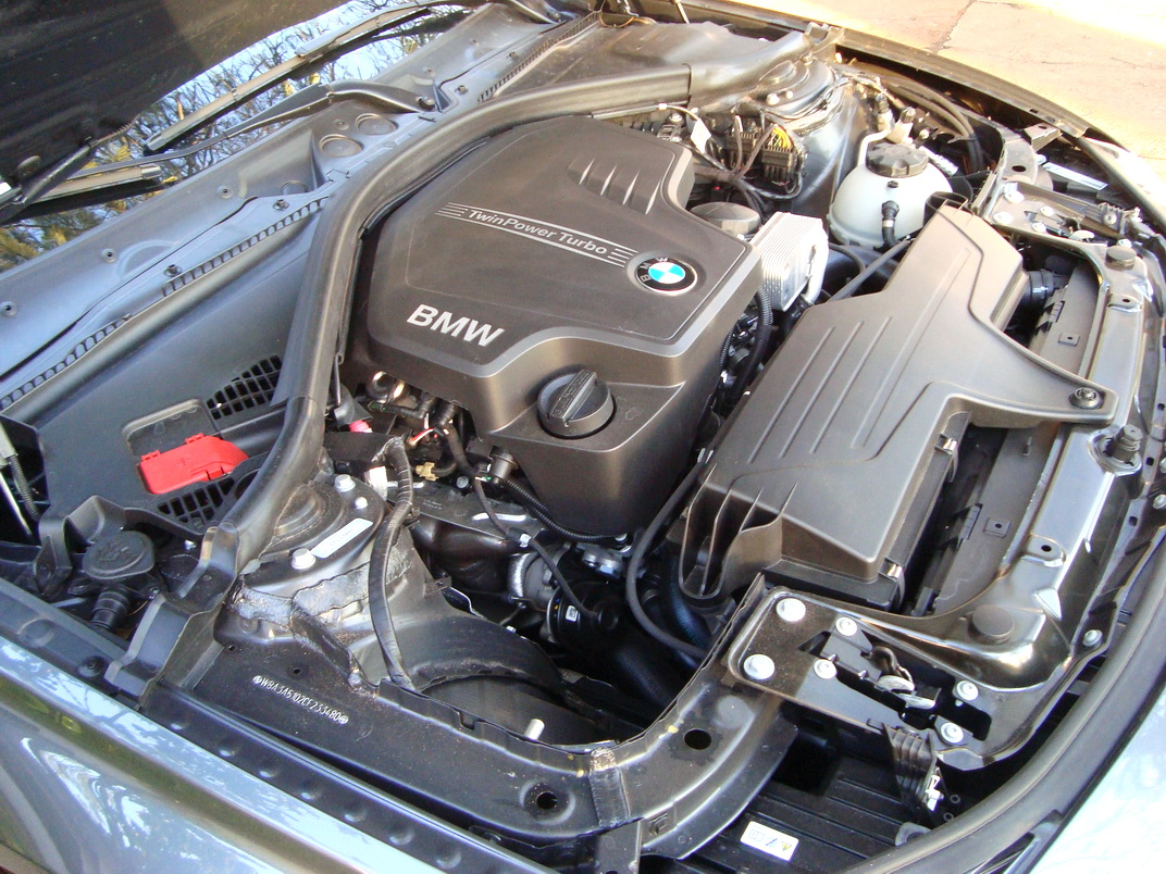 BMW 328i, NO USO AUTOentusiastas Classic (20082014)