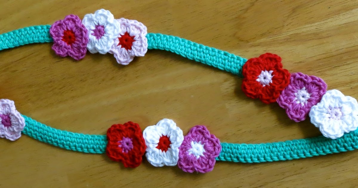 Da's Crochet Connection Flowery Lanyard