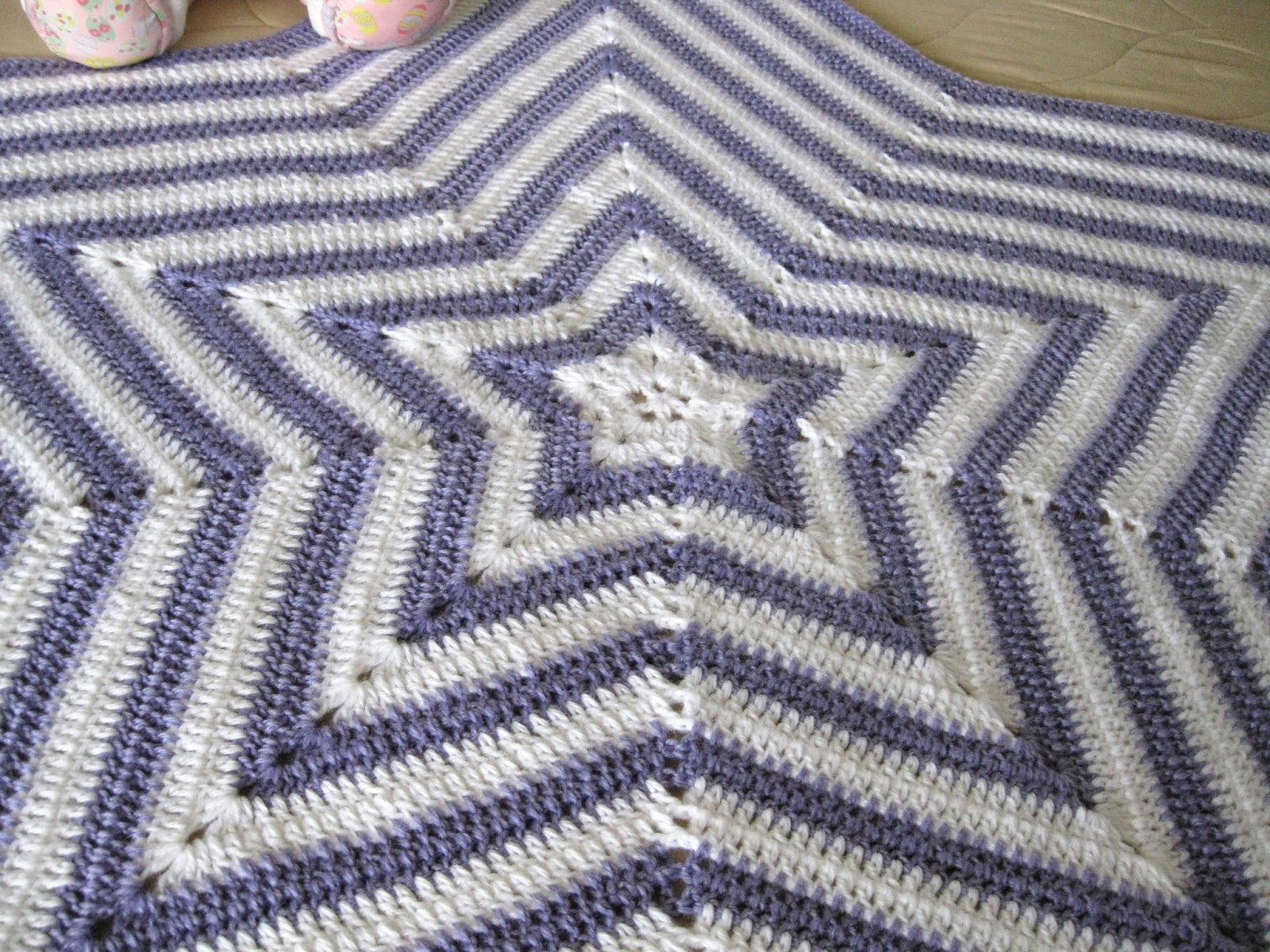 Creative Quest Baby Star Blanket II