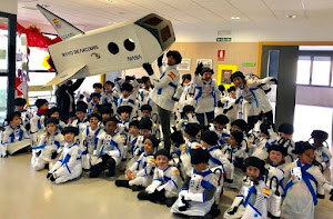 NUESTROS PRIMEROS ASTRONAUTAS