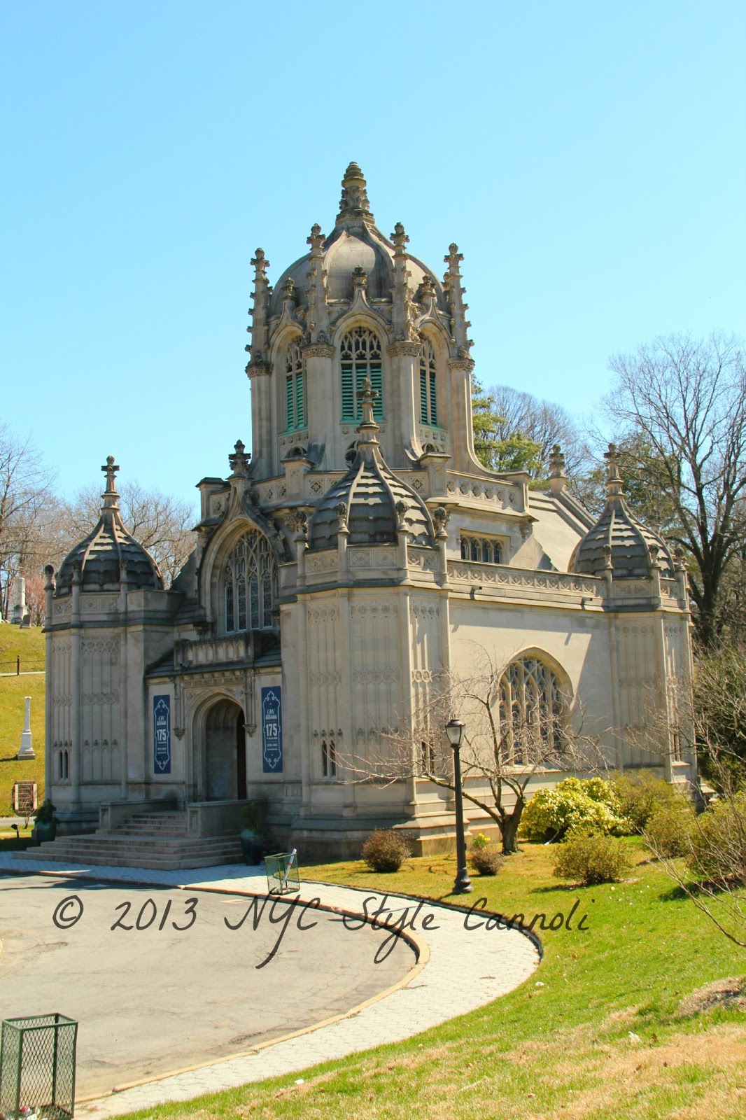 Best of Brooklyn Tour NYC, Style & a little Cannoli