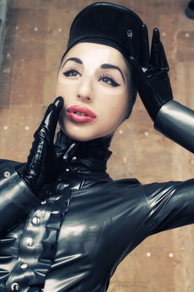 Marilyn Yusuf's Passion for Latex Heavy Rubber in Public
