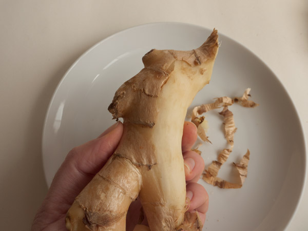 Ginger root (zingiber officinale)