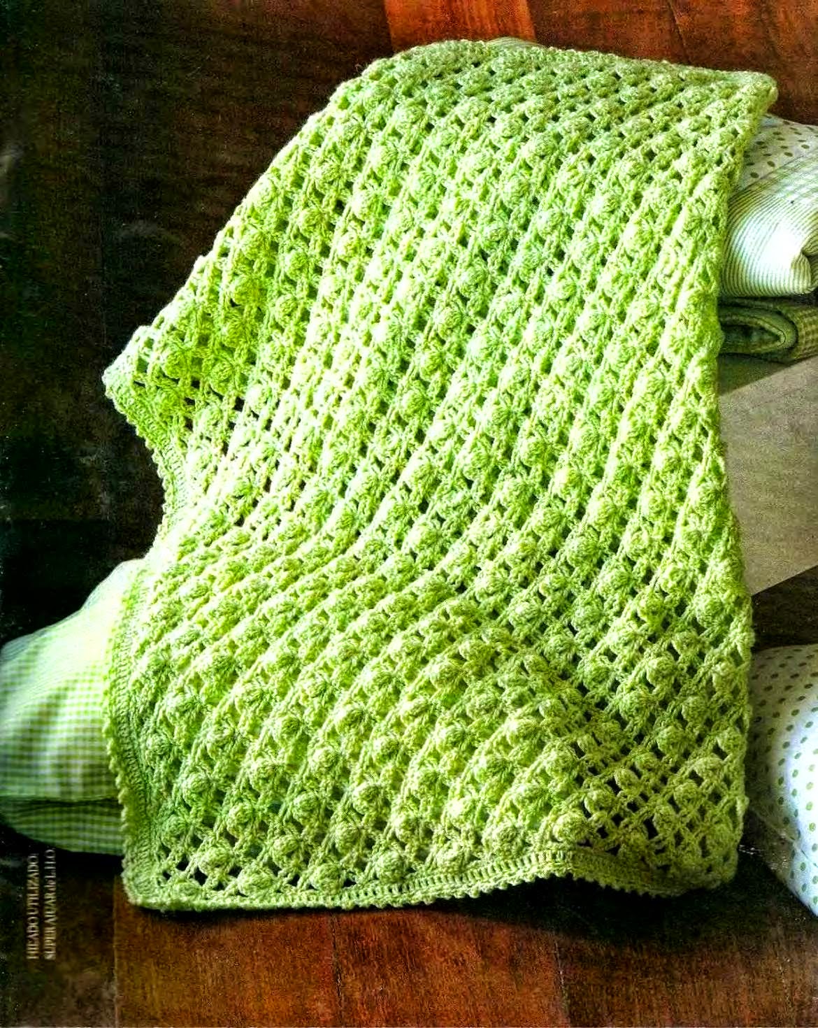 Mantilla verde al crochet | Crochet y Dos agujas - Patrones de tejido