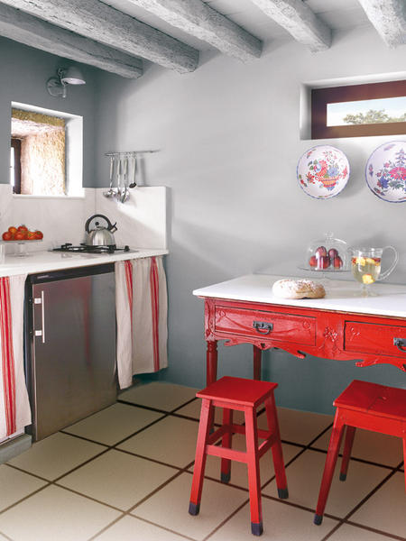 decoracao simples e barata kitnet: na paredinha da mesa são algo encantador: simples e de grande efeito decoracao simples e barata kitnet: na paredinha da mesa são algo encantador: simples e de grande efeito