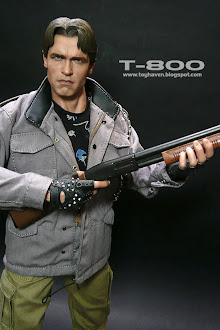 hot toys T-800