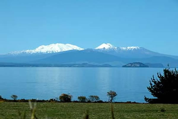 lac taupo volcan