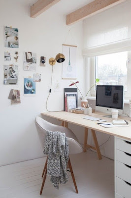 Office Inspiration That Will Make You Want to Work | Sarah Smirks | Keywords:  office inspiration, office style, desk style, work space