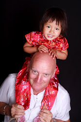 Noémi et son papa  picture of Noémi in june 2010 with her father