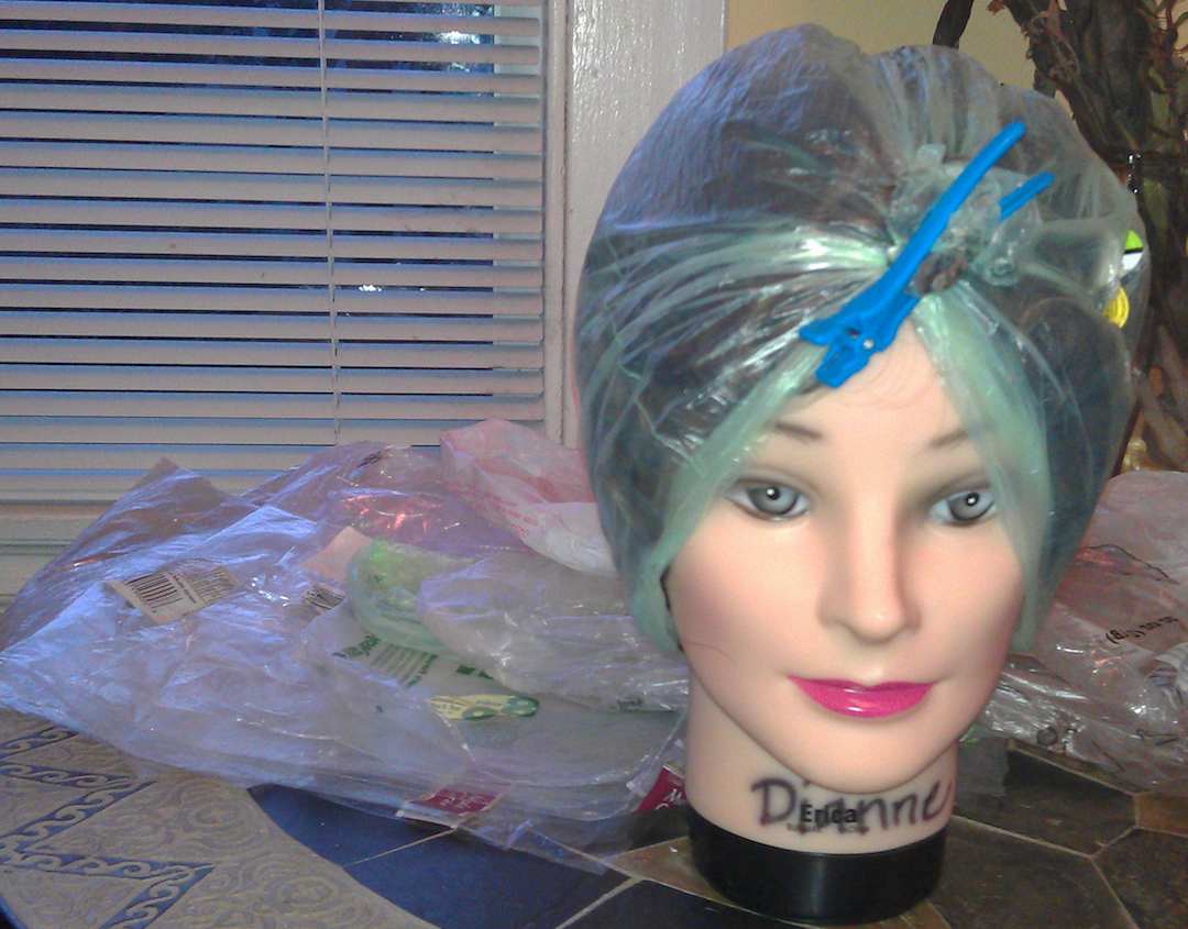 Embrace your beauty RECYCLING PLASTIC BAGS FOR HAIR COLOR