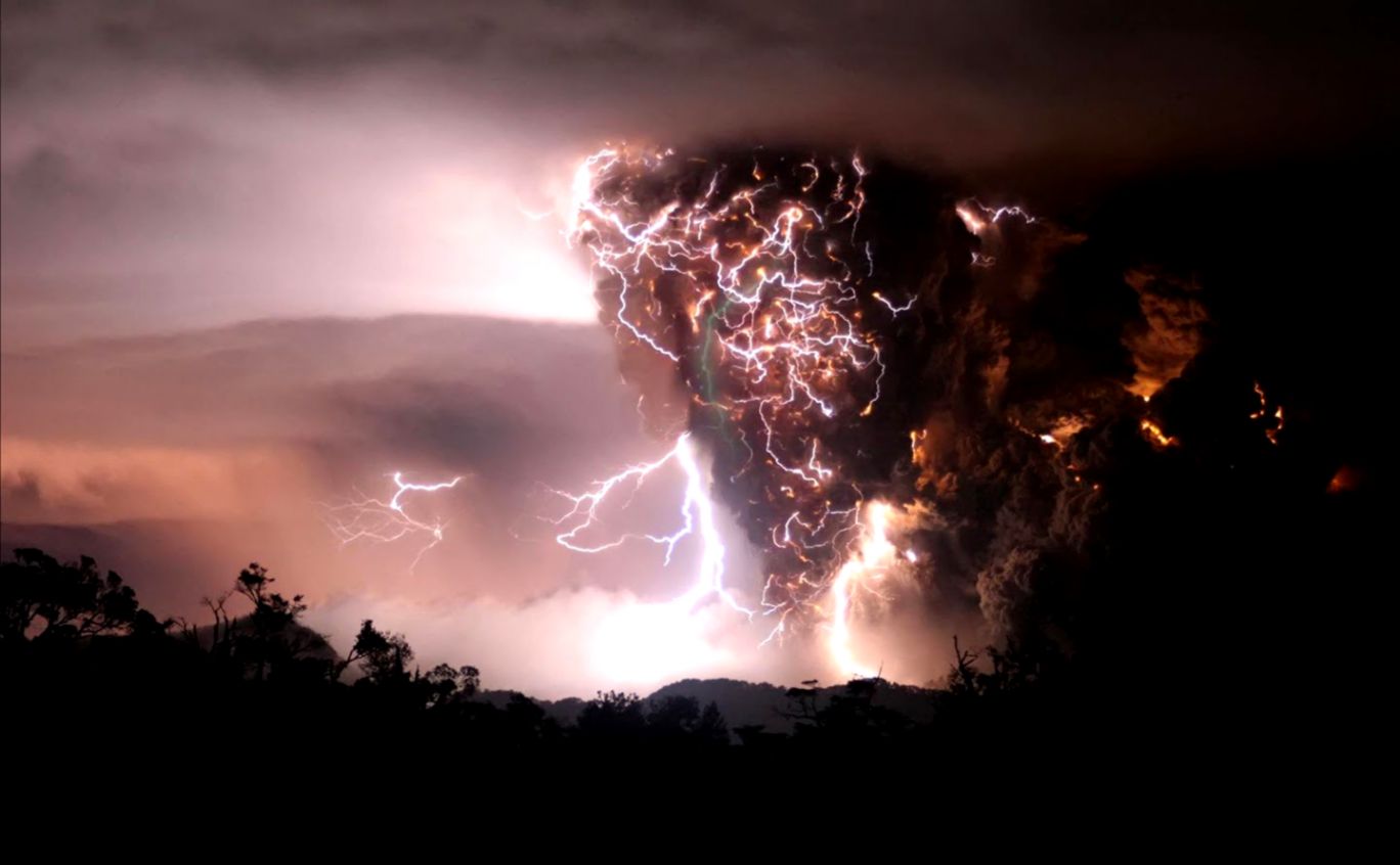 Volcano and Lightning Volcano and Lightning