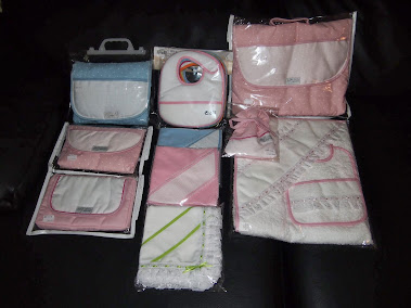 Pack de 6 babetes bordar plastificado com velcro, porta documentos, porta toalhita, muda fralda
