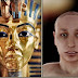 كيف كان شكل فرعون؟ 