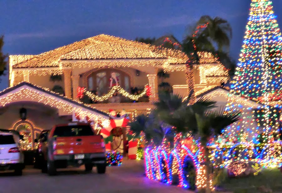 The Accidental RVers The Christmas Lights of Hidalgo