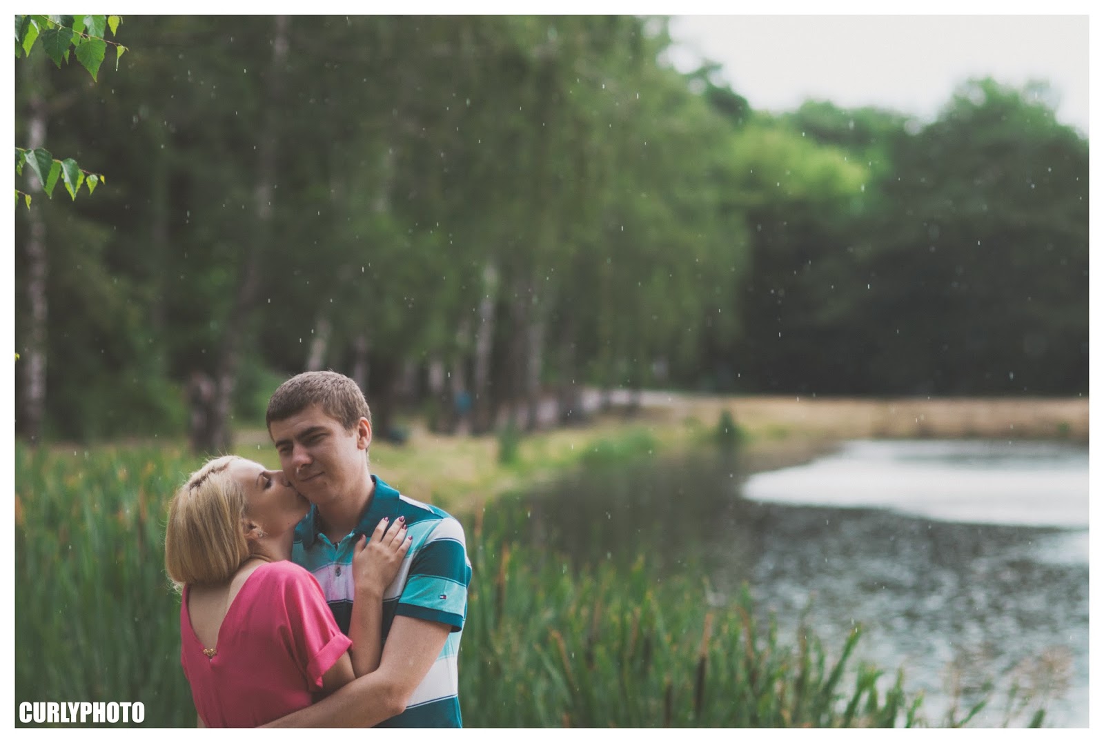 Алена и Саша лавстори в парке развлечений свадебный фотограф в Киеве, предсвадебная фотосессия, съёмка в стиле pepsi, фотосессия в парке развлечений, семейный фотограф, фотосъёмка с попкорном и пепси
