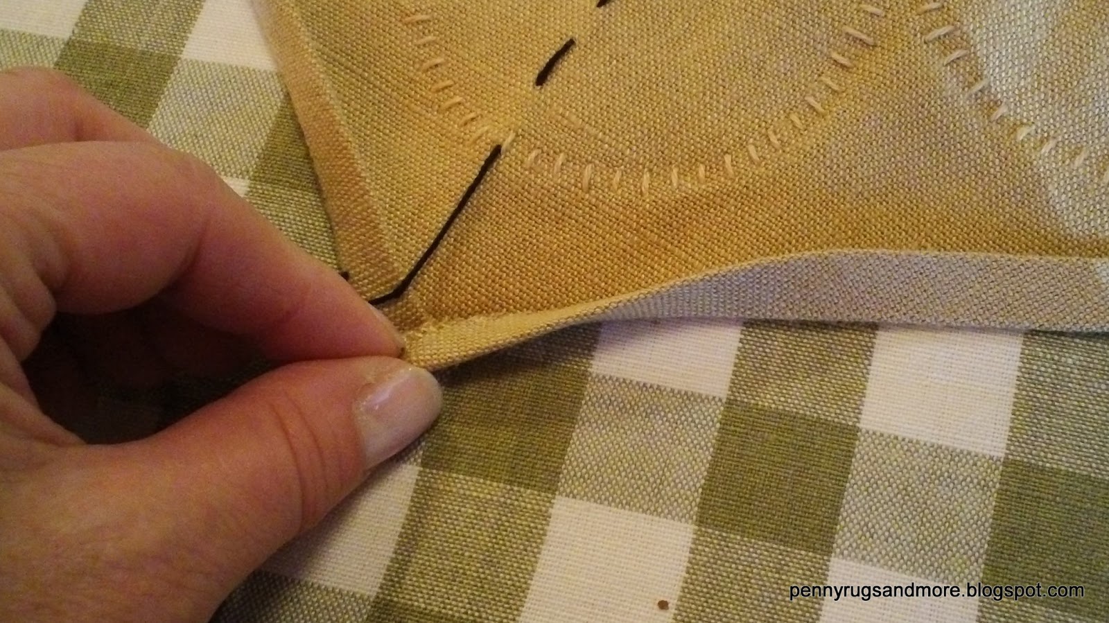 Penny Rugs and More Penny Rug Tutorial Part 5