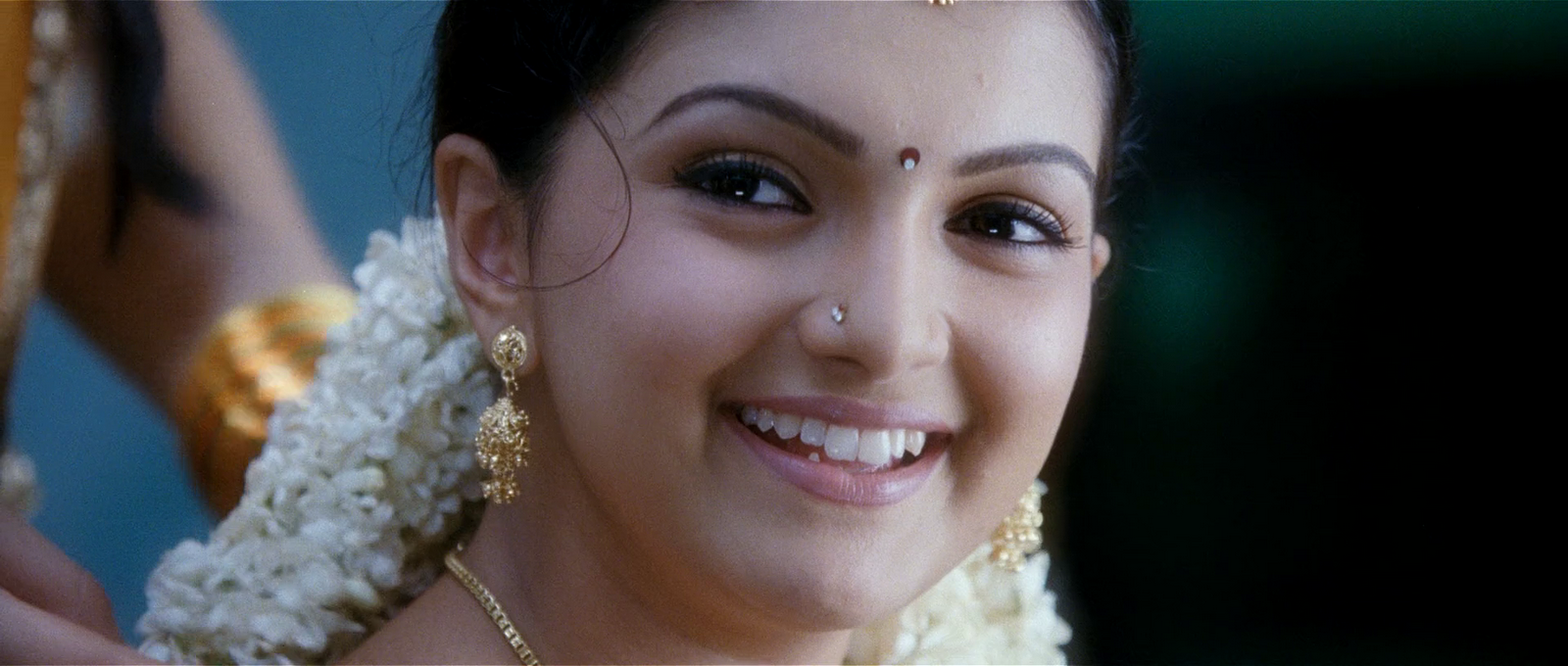 GDToT Velayudham (2011) Tamil 1080p Bluray DD 5.1 (640kbps) - [6GB] - [Encoded by Ninja 360].mkv