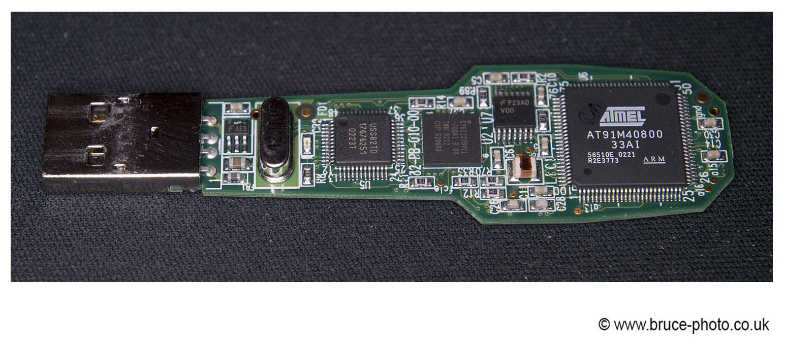 brucephoto365 Inside a USB Stick