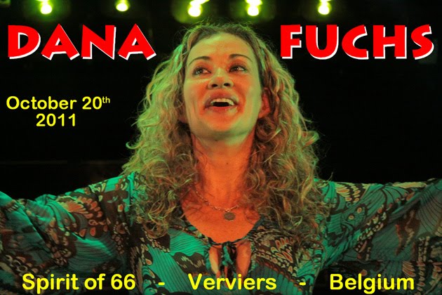 Dana Fuchs (20oct2011) at the "Spirit of 66", Verviers, Belgium.